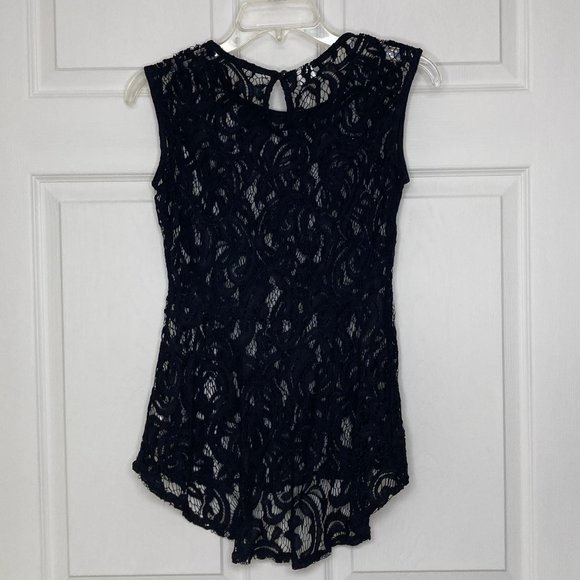 Studio Y Black Lace Tank w/Keyhole Button Closure S - Picture 4 of 7